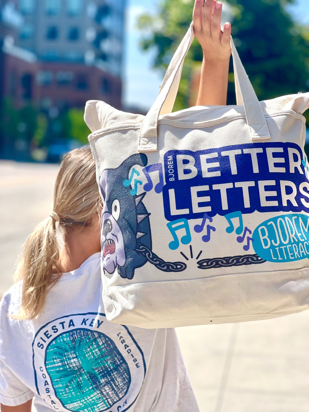 [title]Bjorem Speech Canvas Bag