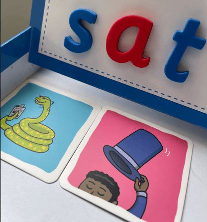 Contrast Cues cards for snake, hat and sat